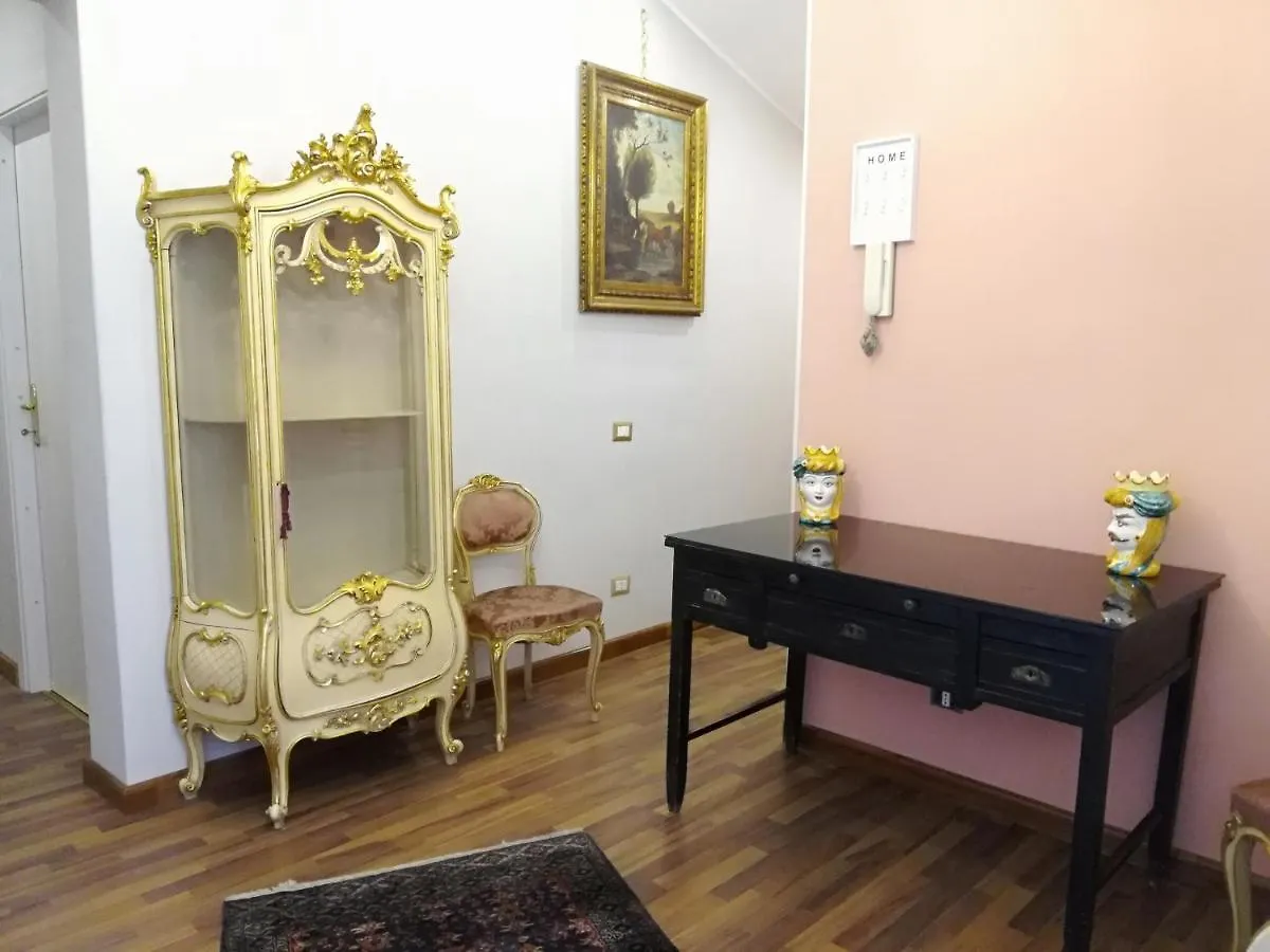 Hotel Stanze Etnea 380 CTA Italia